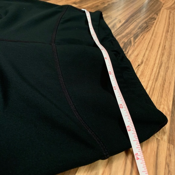 ASICS - compression capris - Picture 4 of 7